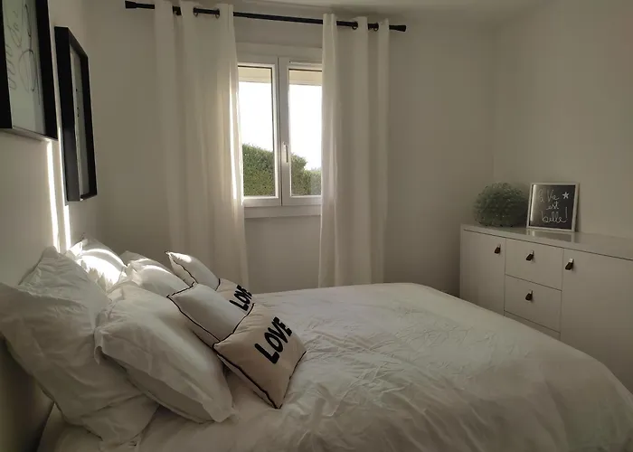 Villa Avec Piscine Privative, Domaine Prive Du Capitou, Frejus