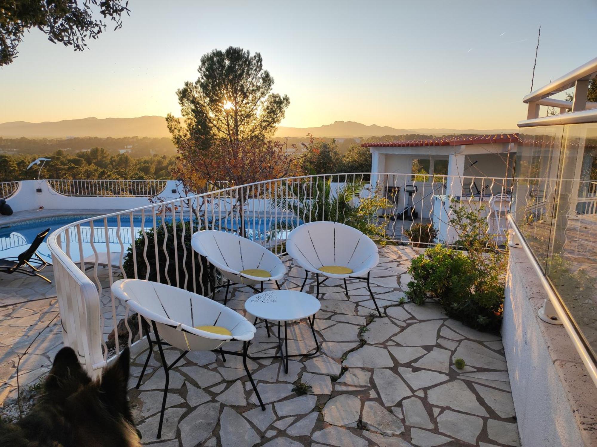 Avec Piscine Privative, Domaine Prive Du Capitou, Villa Frejus