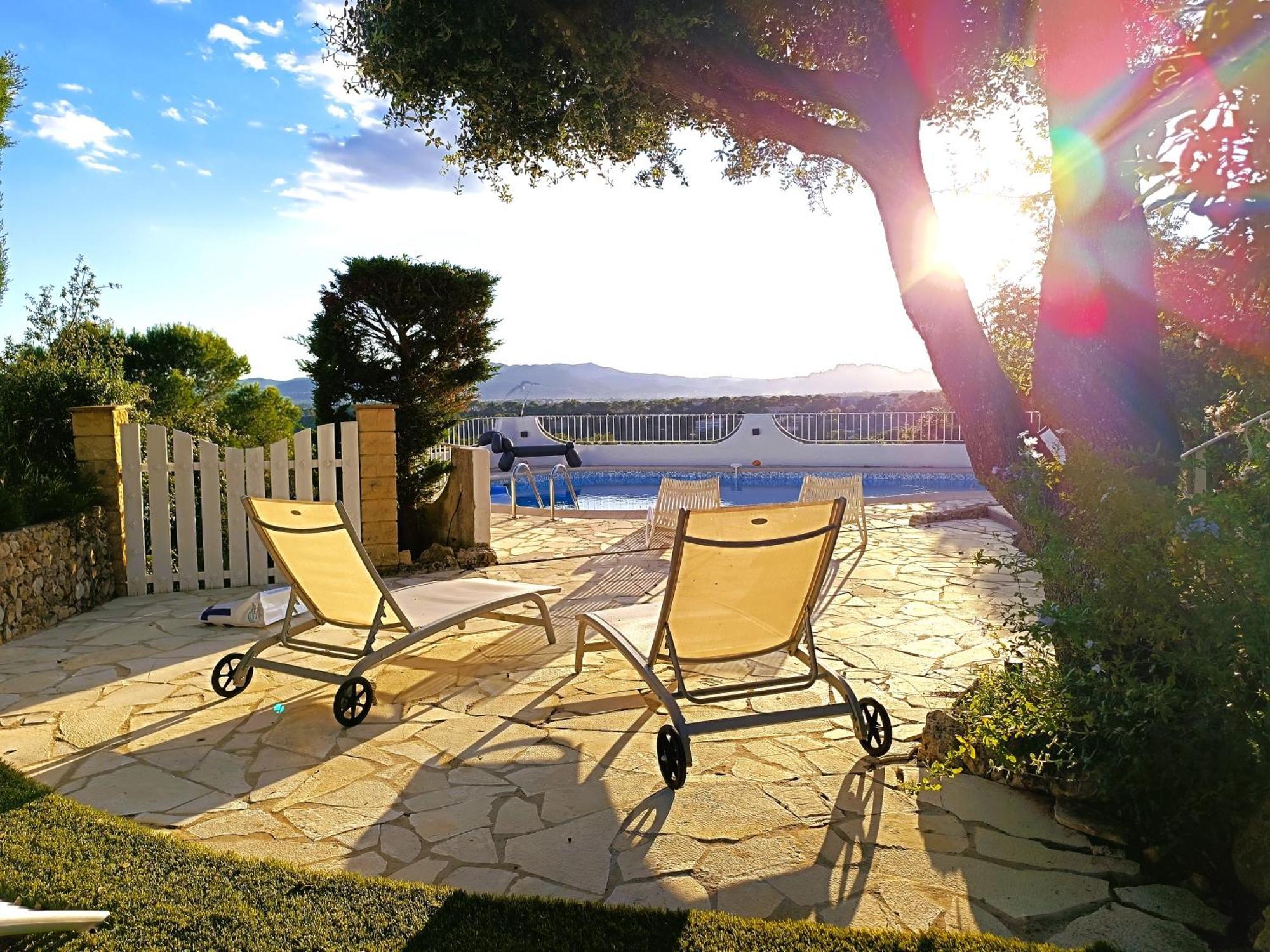 Avec Piscine Privative, Domaine Prive Du Capitou, * Frejus